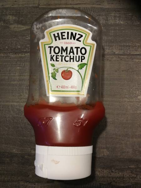 ketchup bottiglia