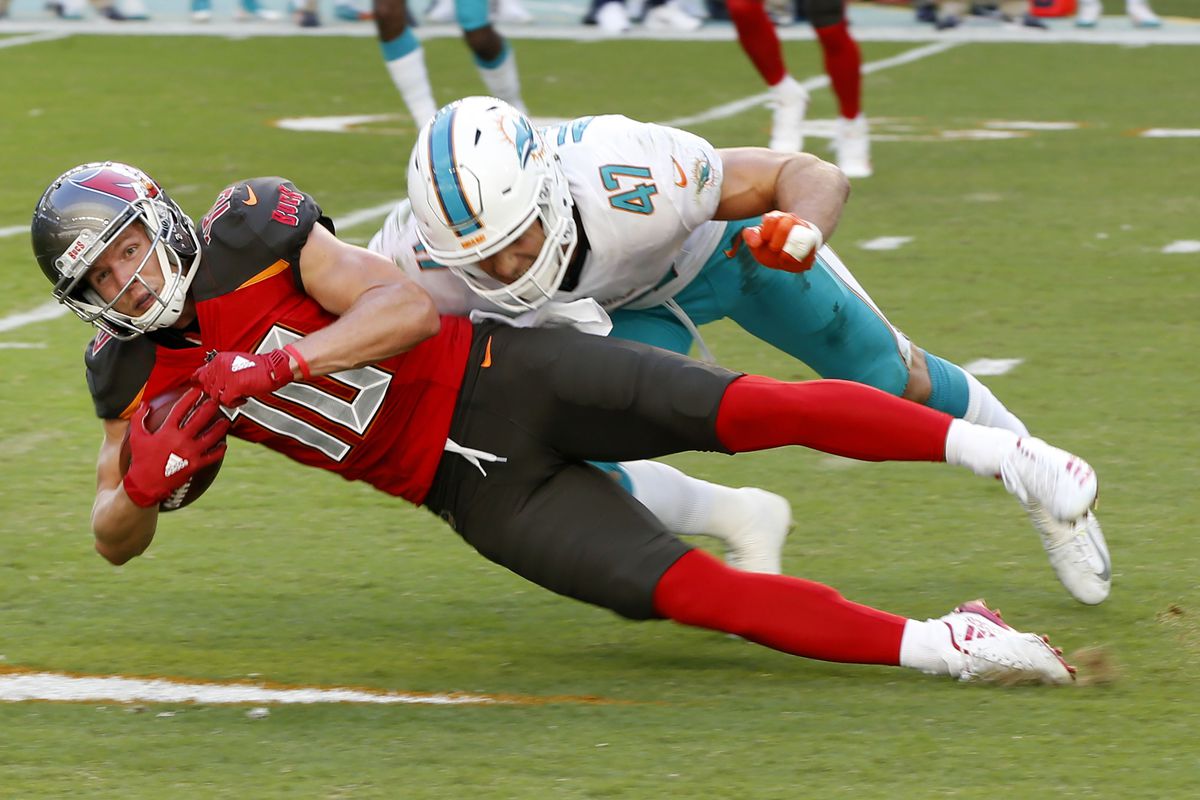 Humphries Buccaneers Dolphins