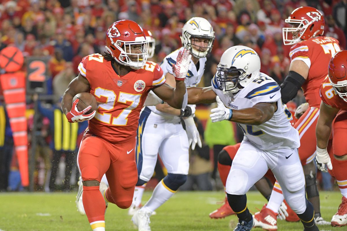 kareem Hunt Chiefs Chargers