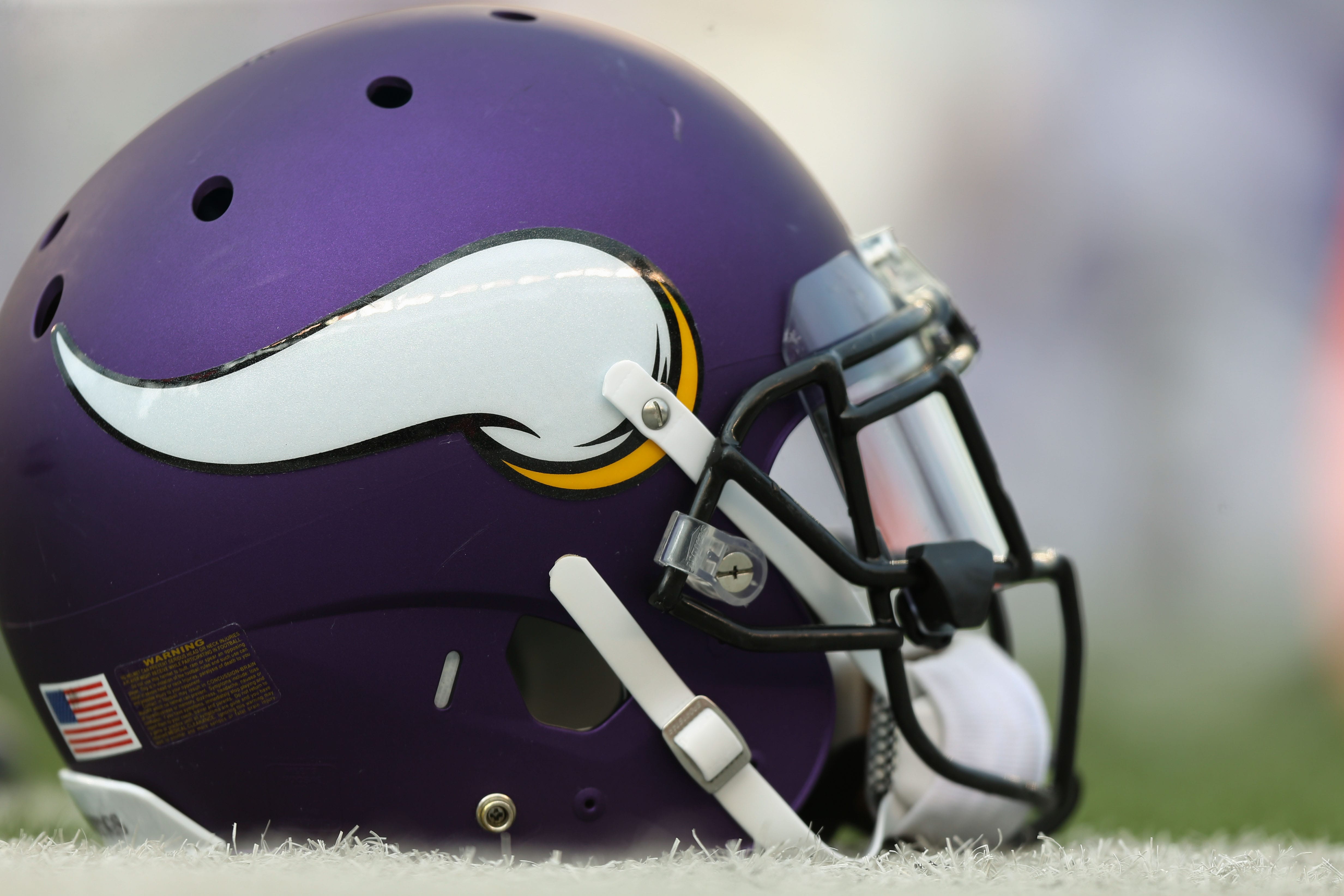 minnesota-vikings helmet