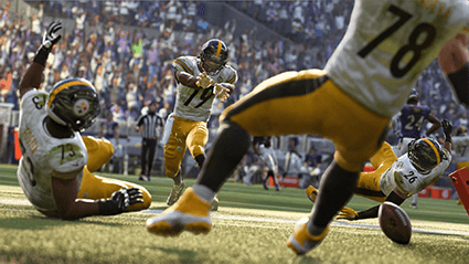 Madden19-hit-the-hole-md