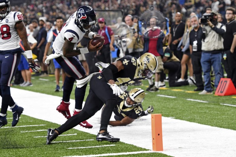 texans-saints-football watson-min