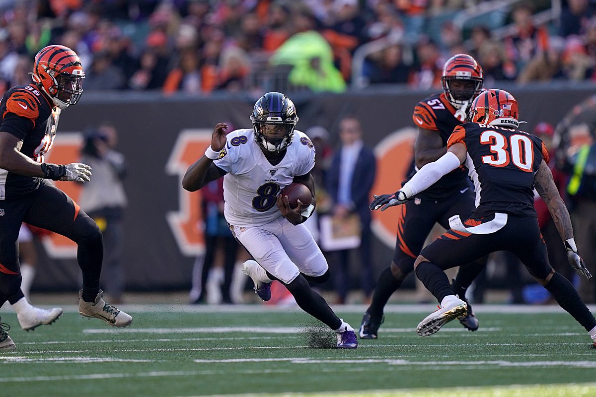 quarterback lamar jackson ravens bengals