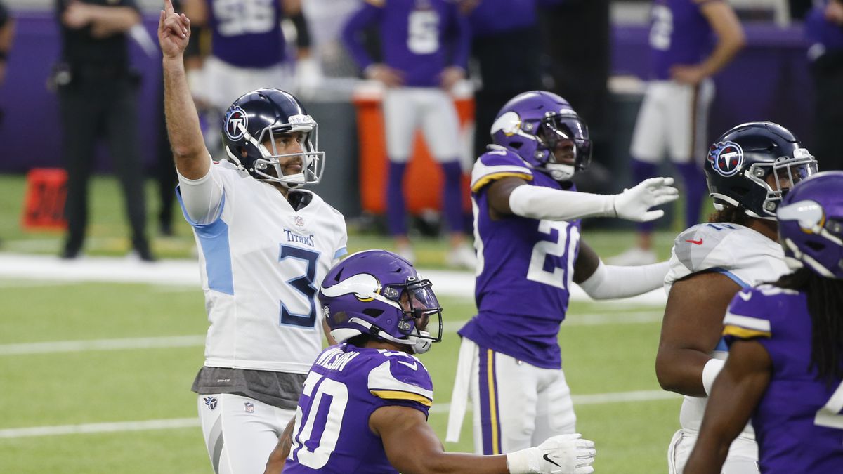 gostkowski titans vikings