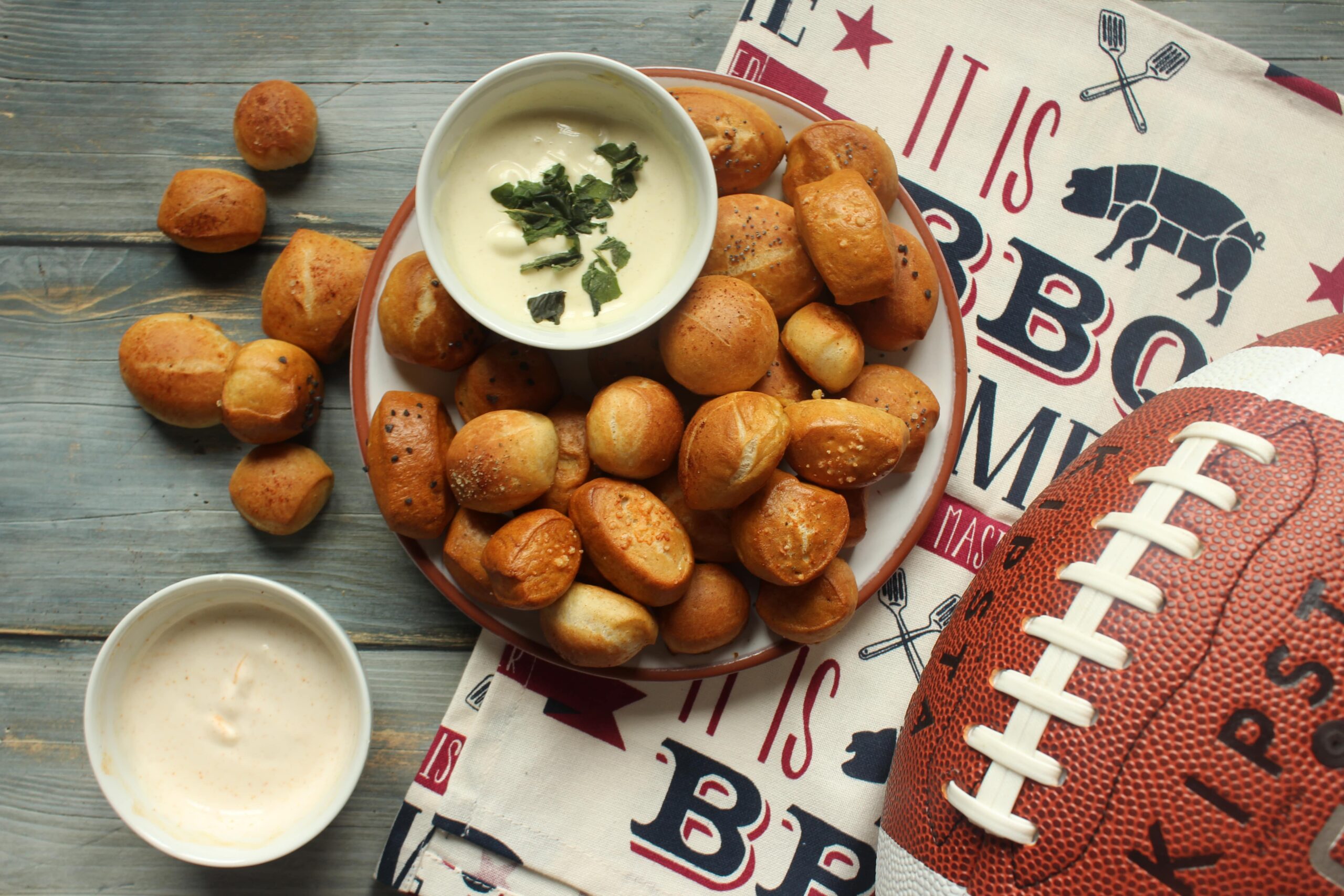 Super Bowl LV: Bocconcini di pretzel con salse d'abbinamento