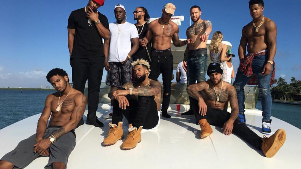 Giants receiver boat 2017