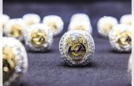 Lo spettacolare anello del Super Bowl dei Rams
